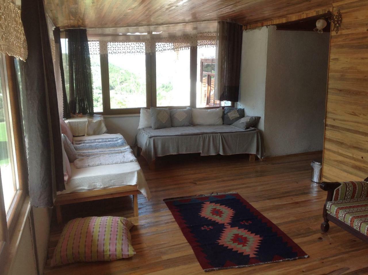 Sato Koeyevi-Selendi Exterior foto